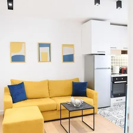 Apartment Matisse No11 - One Bedroom Center With Parking Tirana