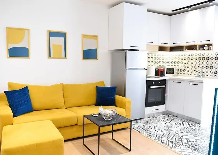 Matisse No11 - One Bedroom Center With Parking Tirana