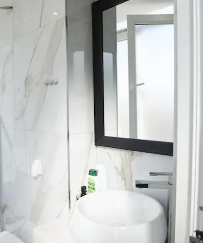 Matisse No11 - One Bedroom Center With Parking *