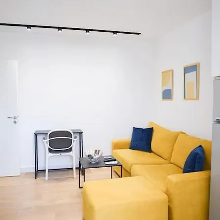 Matisse No11 - One Bedroom Center Tirana