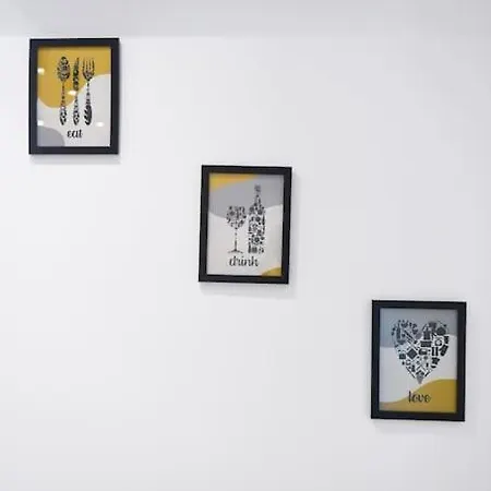 Center 11 - Way Apartment *